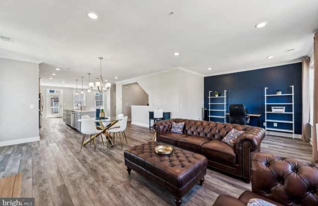 45157 KINCORA DR Gallery 2