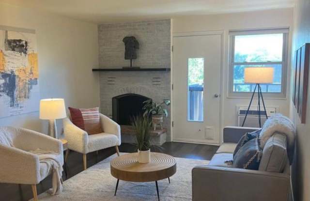 Cap Hill Gem – Walk to Cheesman Park | Pool + Balcony photos photos