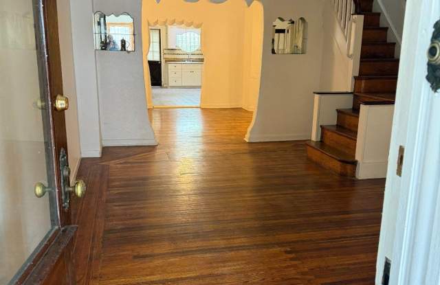3858 N GRATZ Street Gallery 4