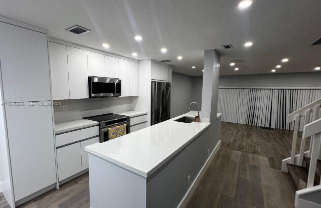 8223 NW 8th St photos photos