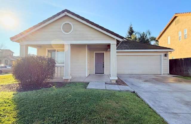 1330 Riverside Ct photos photos