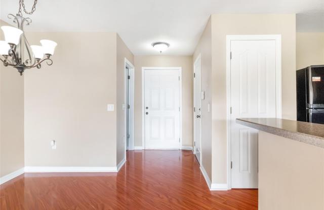 10851 KENSINGTON PARK Avenue Gallery 4