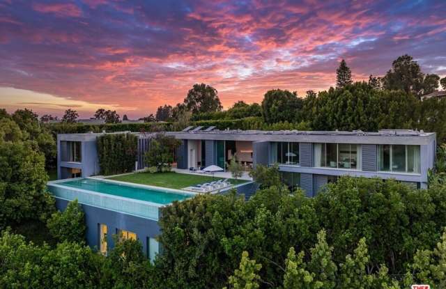 670 Perugia Way photos photos