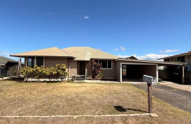 4-Bedroom / 2-Bathroom Home for Rent in Kahului! Gallery 1