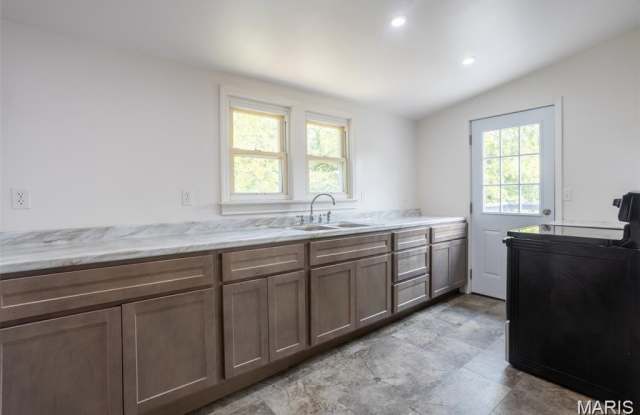 11610 Gamel Cemetery Road Gallery 4