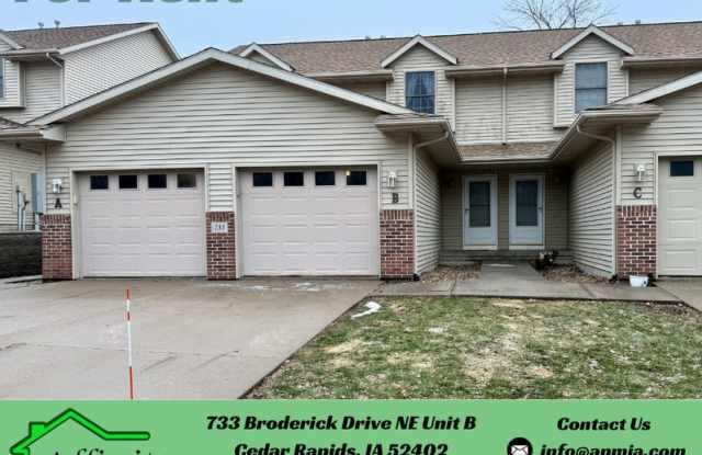 733 Broderick Dr NE photos photos