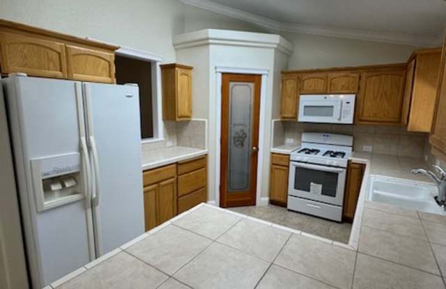 Beautiful South Redding Home Gallery 4