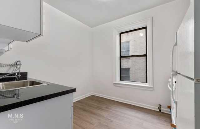 89-15 102nd Street Gallery 3