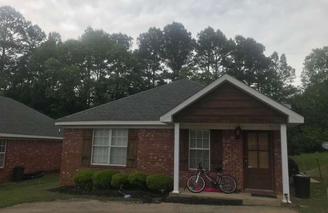 124 Carrollton - 124 Carrollton Street, Duck Hill, MS 38925