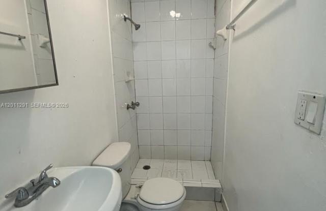 1221 NW 42nd St photos photos