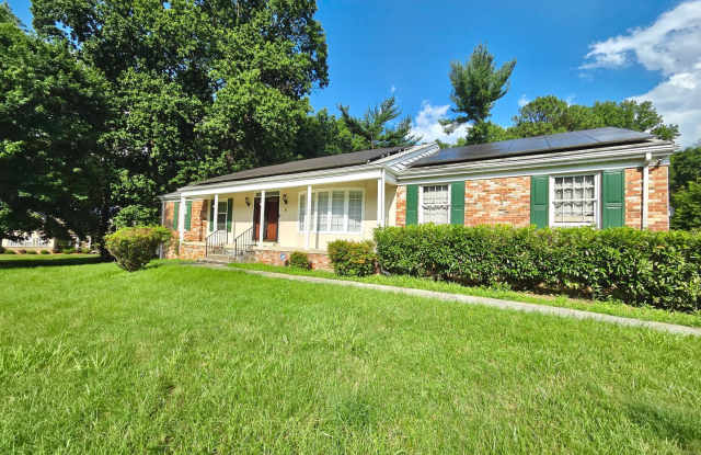 Charming 4 BR/3 BA Single-Family Home in Bowie! photos photos
