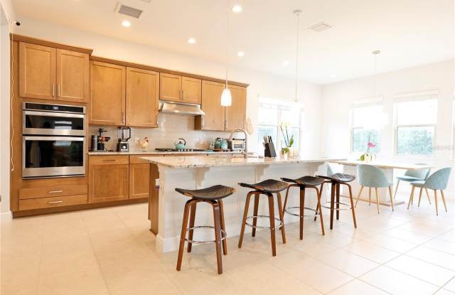 15161 CANOE PLACE Gallery 3