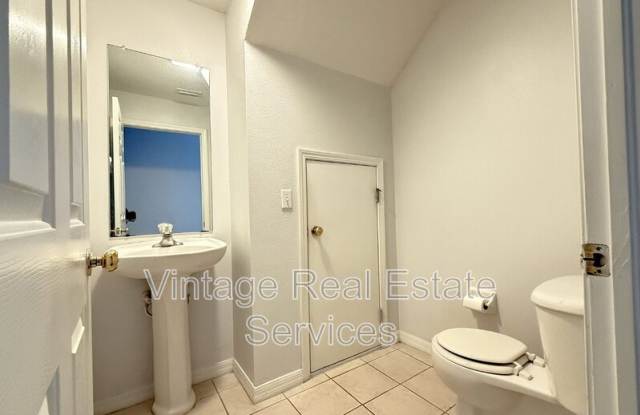 254 Castlekeeper Pl Gallery 3