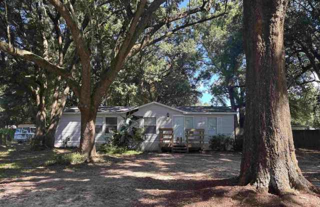 4064 Scottsdale Ave - 4064 Scottsdale Avenue, Pace, FL 32571