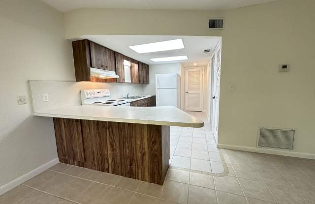82754 Overseas Hwy Gallery 1