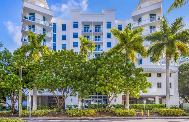 3030 NE 188th St photos photos