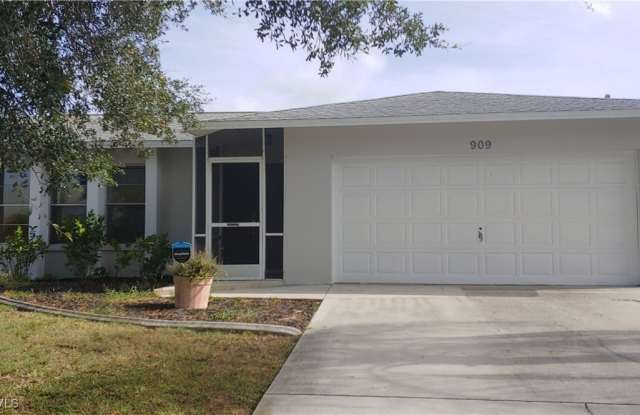 909 SE 27th Terrace - 909 Southeast 27th Terrace, Cape Coral, FL 33904