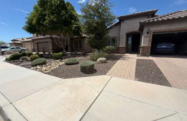 Gorgeous 4 Bed 2 bath home with full SOLAR package in North Peoria photos photos Gorgeous 4 Bed 2 bath home with full SOLAR package in North Peoria photos photos