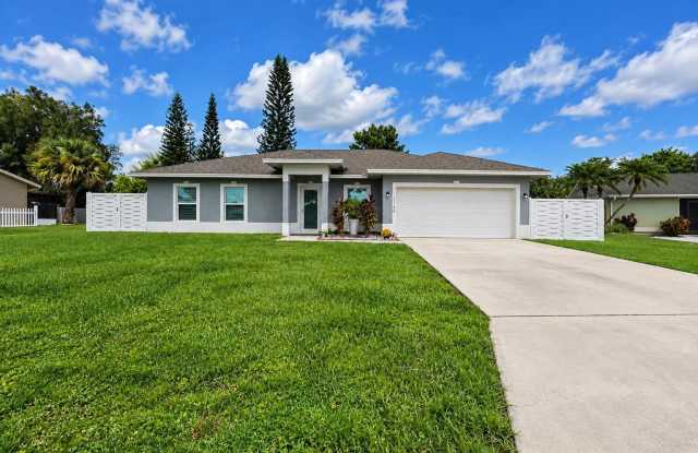 1749 SE Vesthaven Court Gallery 1