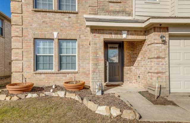 5423 Maverick Drive Gallery 2