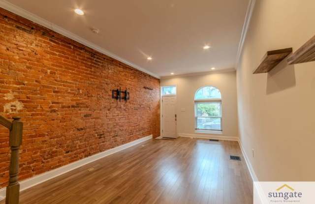 1824 Jackson St Gallery 2