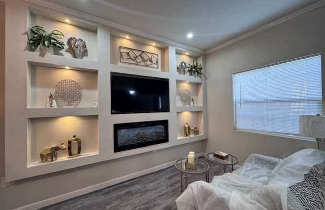 Fully Furnished New ADU 2 Bed, 2 Bath Gallery 4