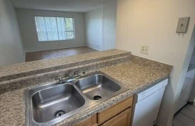 10143 TWIN LAKES Drive Gallery 3