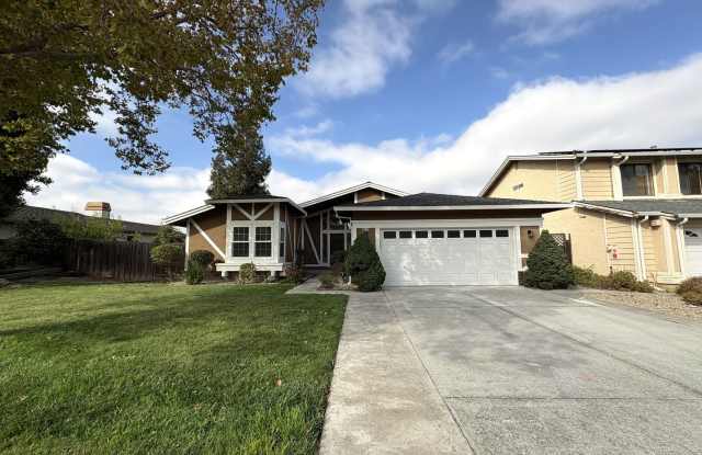 Beautiful 4 Bedroom 2 Bathroom Home in the Evergreen Hills of San Jose Gallery 1