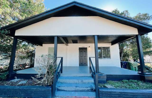 3/2 Historic Home Available NOW! photos photos