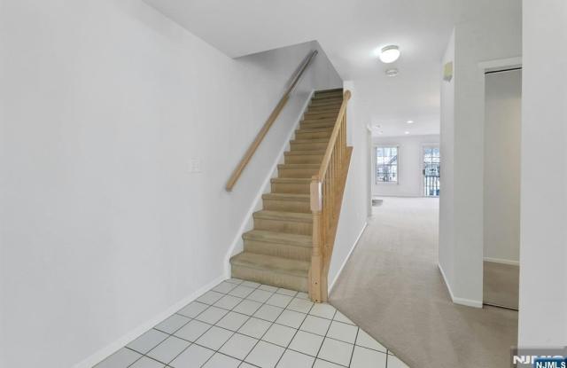 2198 Kent Court Gallery 3