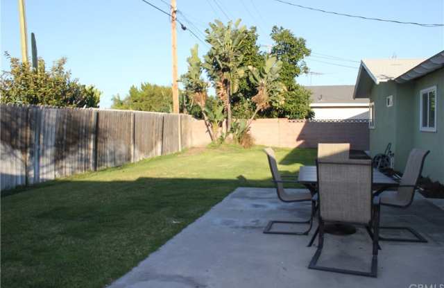 8585 Bluebell Drive Gallery 4