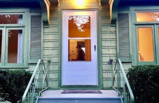 712 23rd Ave E - 712 23rd Avenue East, Seattle, WA 98112