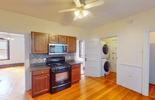 908 East 4th St. photos photos