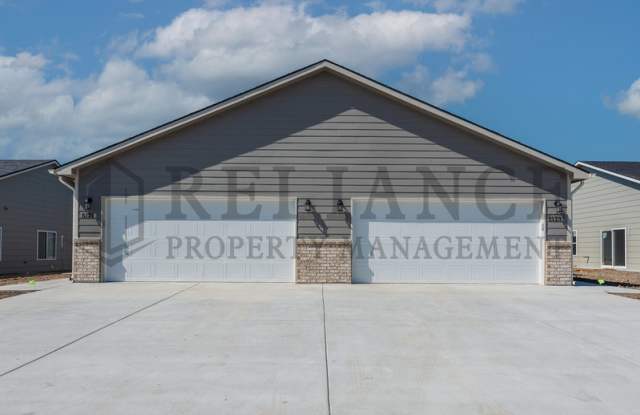 5123 North Cypress Street - 5123 North Cypress Street, Bel Aire, KS 67226