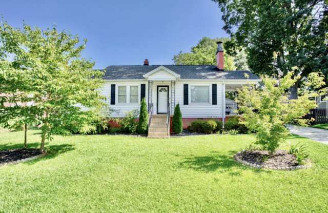 8 Westbrook Drive - 8 Westbrook Drive, Dunean, SC 29605
