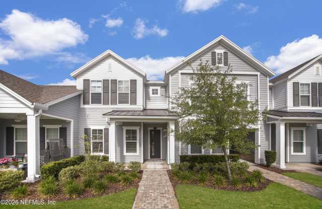 33 IBIZA Court photos photos