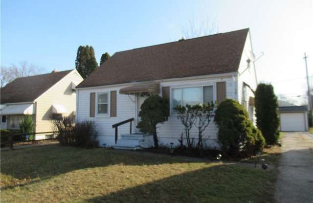 4413 W 187th Street photos photos