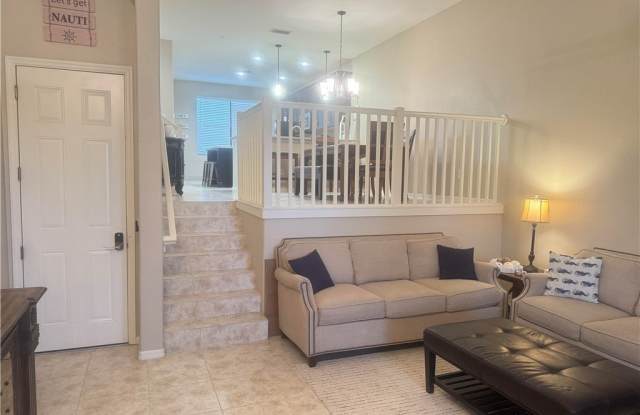 11901 Izarra Way Gallery 4