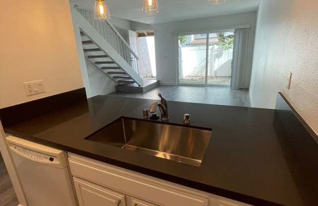 Super Quaint Gated Community - 2BR/1.5 Bath Gallery 1