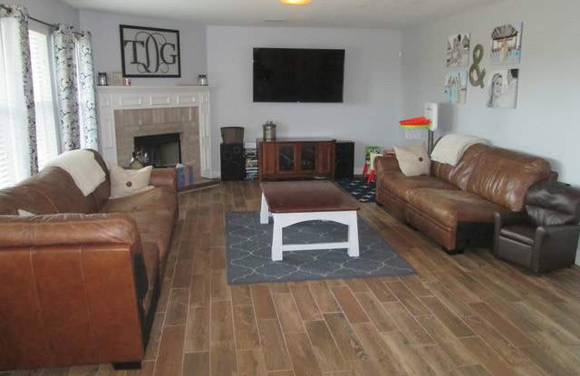 1714 FIRE CRACKER Gallery 2