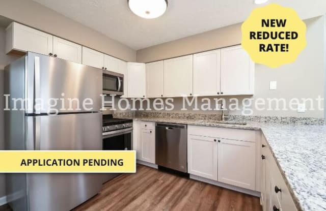 10686 Ravenna Road - 10686 Ravenna Road, Twinsburg, OH 44087