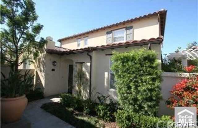74 Arcata - 74 Arcata, Irvine, CA 92602