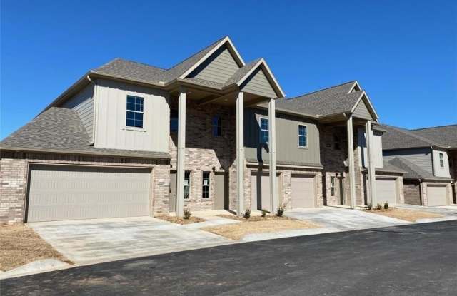 2710  W Denali - 2710 West Denali Drive, Rogers, AR 72758