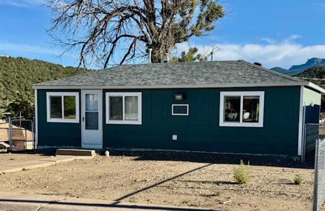 Cute 1 bedroom home - 520 East 6th Street, Trinidad, CO 81082