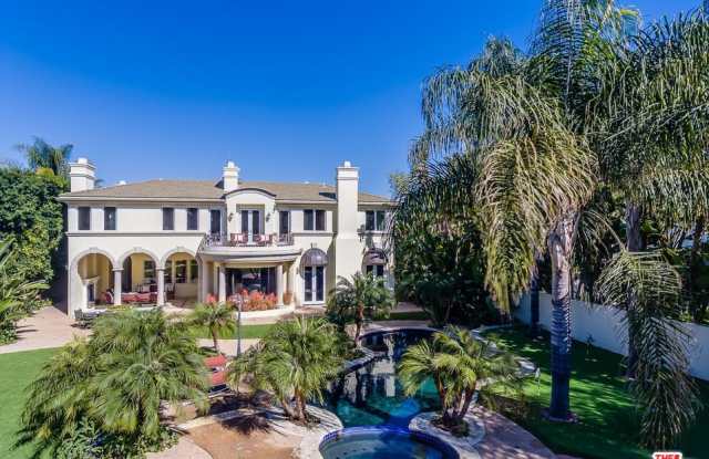 4777 WHITE OAK AVE - 4777 White Oak Avenue, Los Angeles, CA 91316