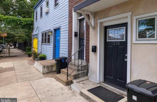 1238 E MONTGOMERY Avenue Gallery 3