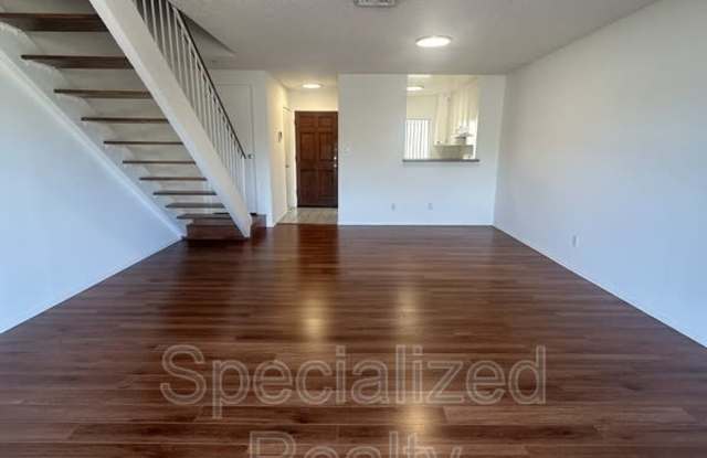 463 W. Wilson Avenue Gallery 4
