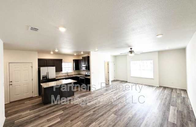 823 South Amarillo Avenue - 2 Gallery 4