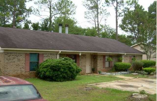 331 Statioin Crossing - B photos photos