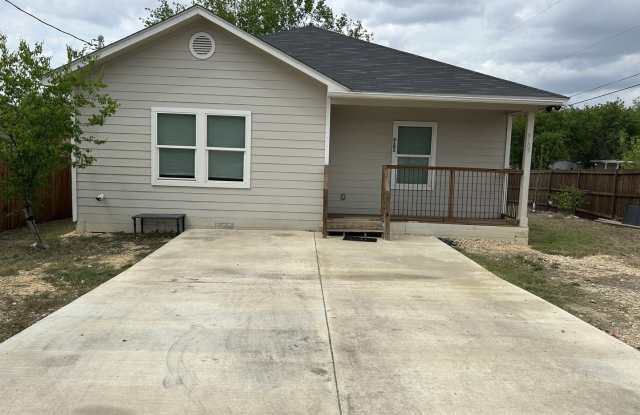 8103 AIRLIFT AVE photos photos